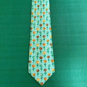 Gianni Versace 100% Silk Tie  Classics -56" x 4" Made in Spain